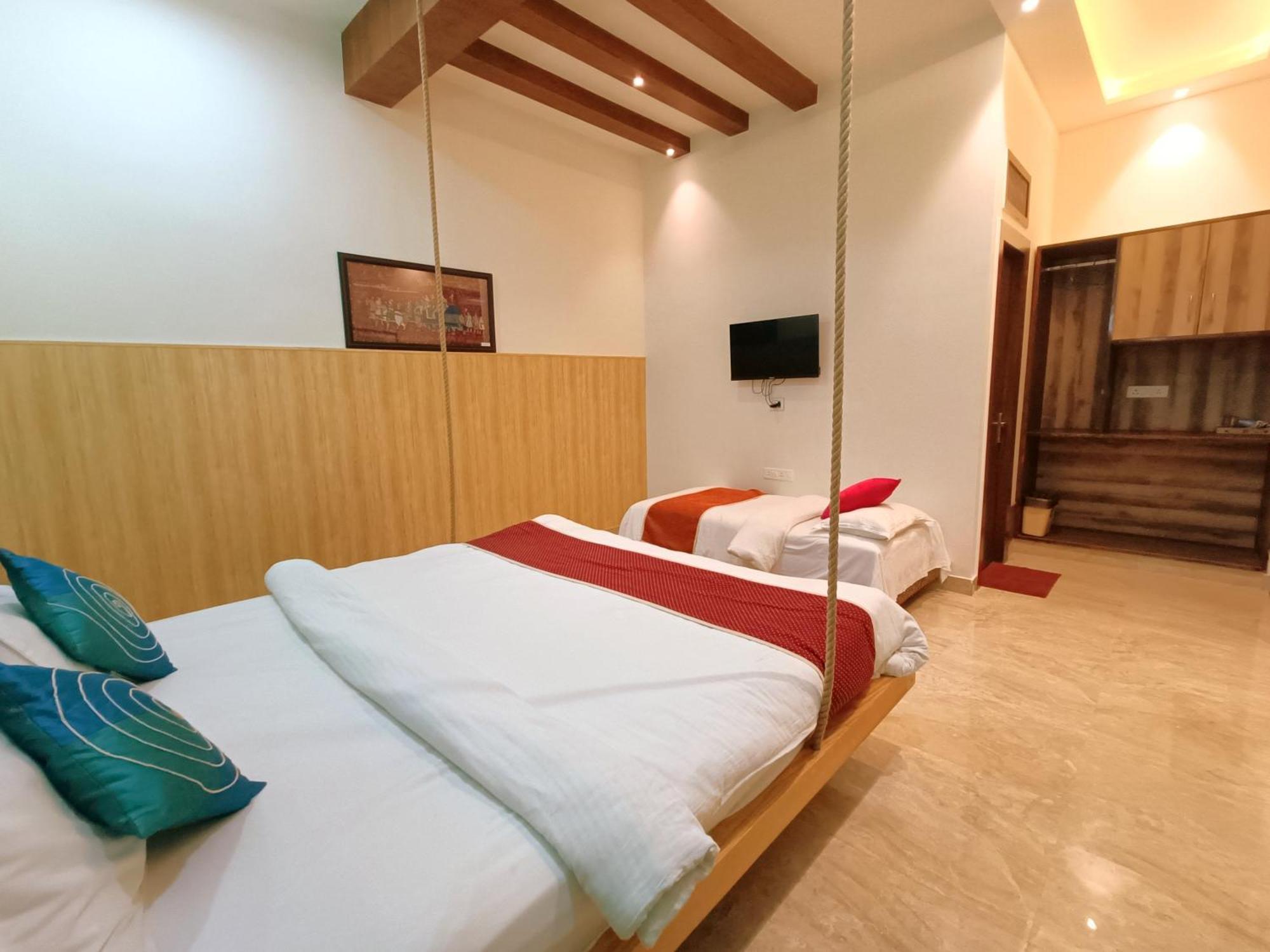 The Hideout Agra - Near Taj Homestay *